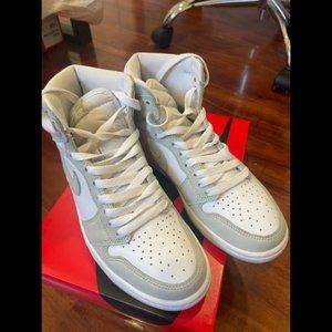 Nike Jordan 1 High Seafoam size 7 women